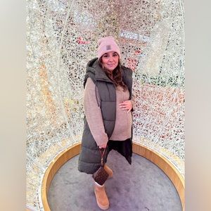 Meet your Posher, Iris